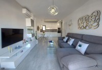 Reventa - Apartamentos - Mil Palmeras - Urb. Mil Palmeras