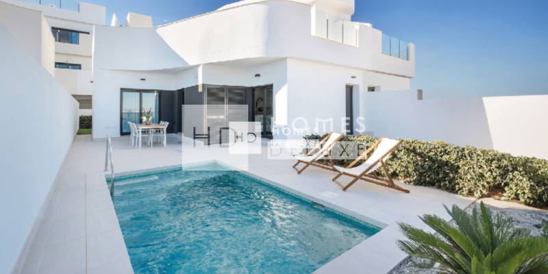 Modern new build villa in Los Balcones