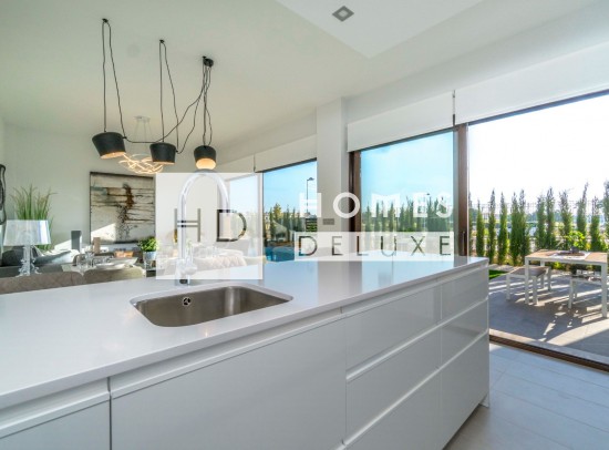 Nouveau bâtiment - Villas - Los Alcazares - Roda Golf