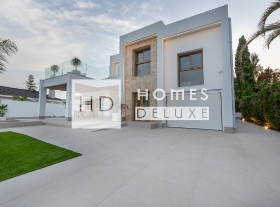 Nueva construcción  - Villas - Campoamor