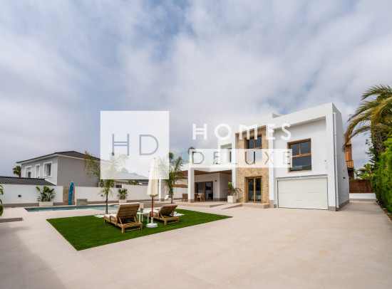 Nueva construcción  - Villas - Campoamor