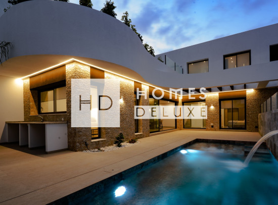 Nieuw Gebouw - Villas - Heredades