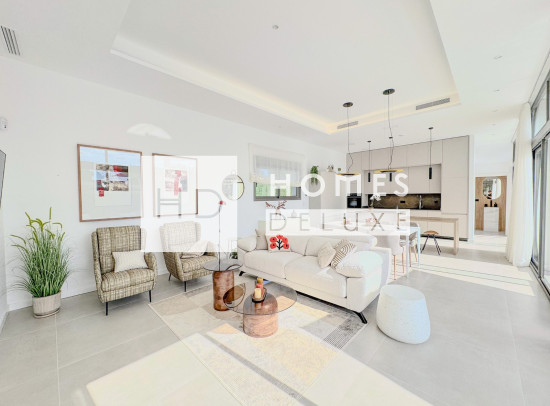 Nieuw Gebouw - Villas - Pinar de Campoverde