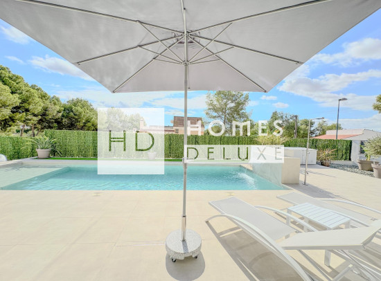 Nieuw Gebouw - Villas - Pinar de Campoverde