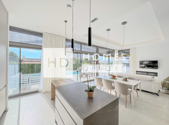 Nieuw Gebouw - Villas - Pinar de Campoverde