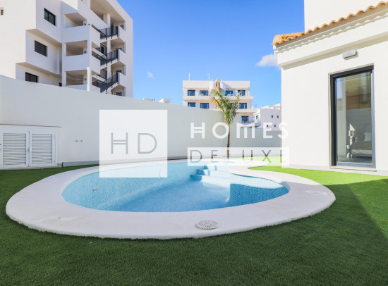 Resale - Villas - Campoamor