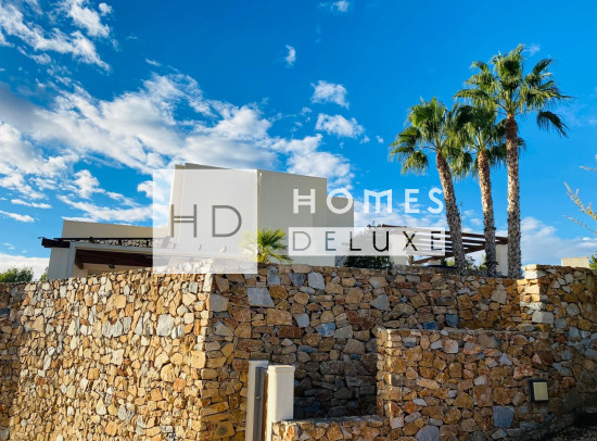 Resale - Villas - Las Colinas Golf - Las Colinas