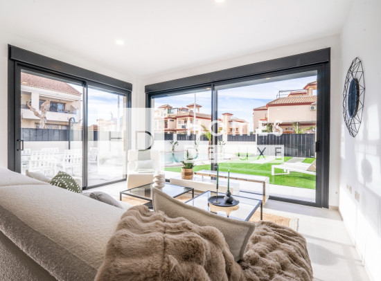 Nueva construcción  - Villas - Roldán