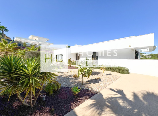 Resale - Villas - Las Colinas Golf - Las Colinas