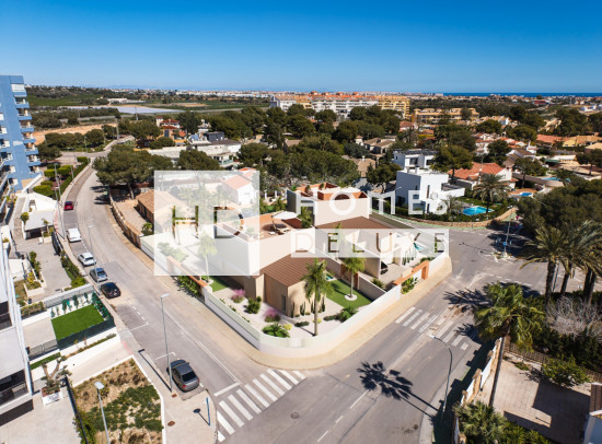 New Build - Villas - Campoamor