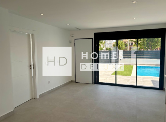 Nieuw Gebouw - Villas - Los Alcazares