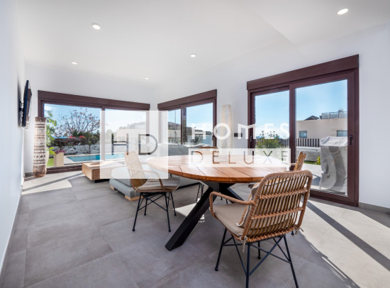 Nouveau bâtiment - Villas - Finestrat