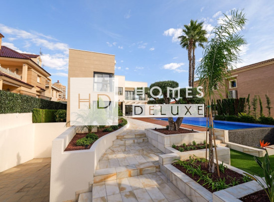 Nieuw Gebouw - Villas - Torrevieja