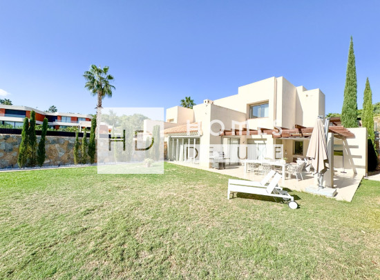 Resale - Villas - Las Colinas Golf - Las Colinas